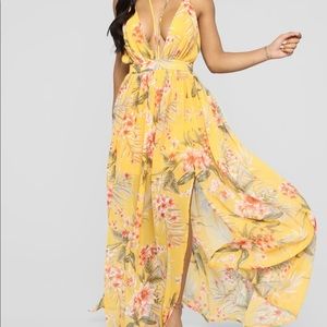 NWT Fashion Nova Tropical Printed Maxi Dress size M